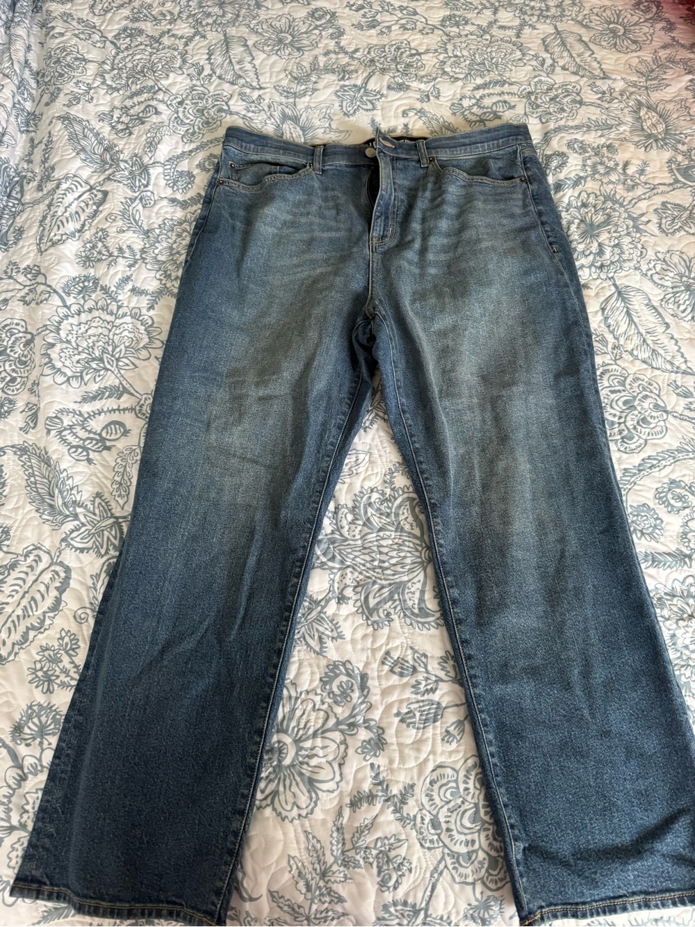 Women’s Classic Blue Jeans - Comfortable Everyday Fit